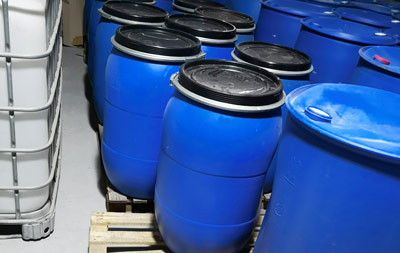 Por que a tinta do meu revestimento de pedra está ficando branca?